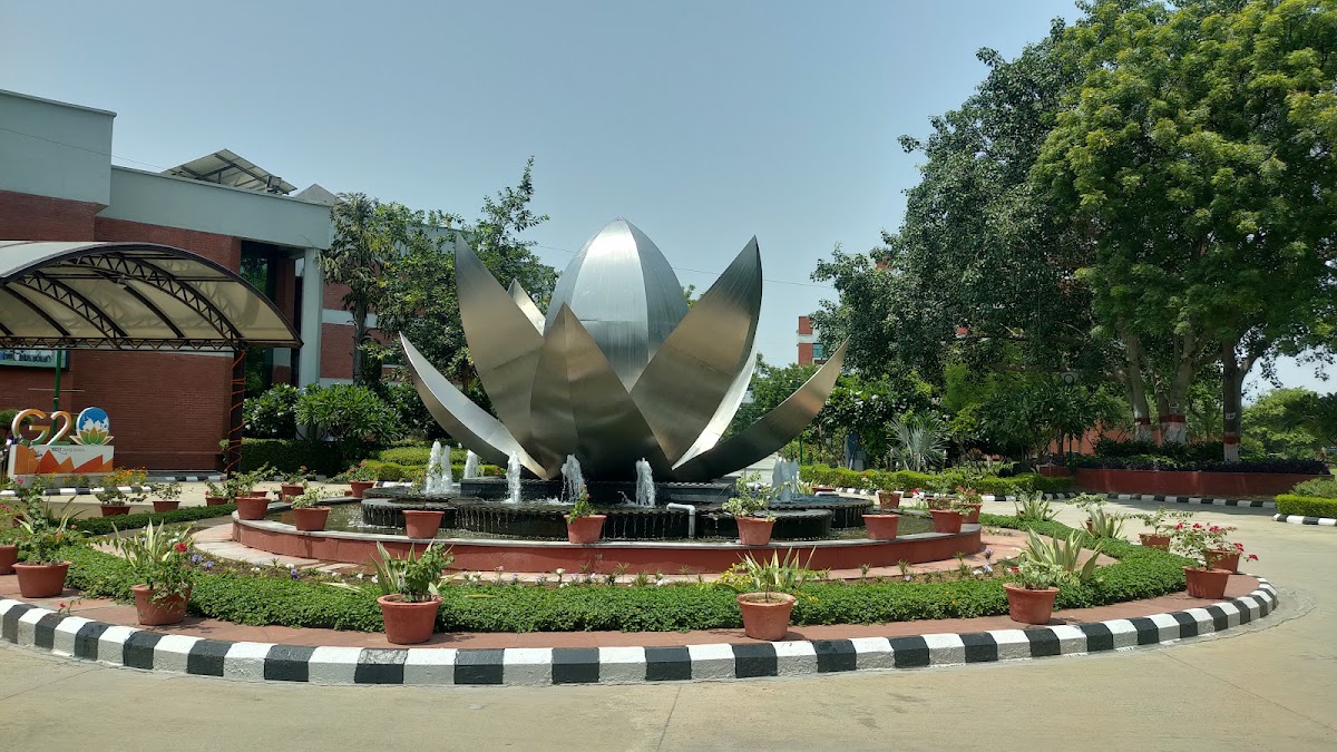 Guru Gobind Singh Indraprastha University photo 1