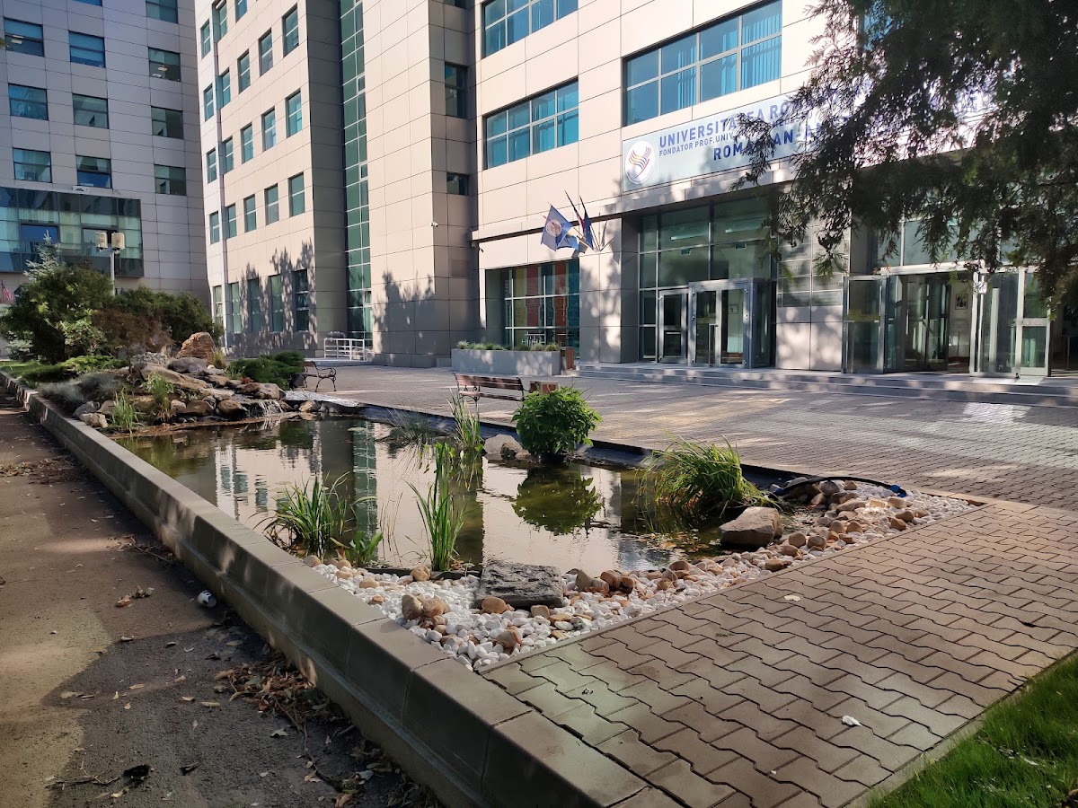Romanian-American University photo 7