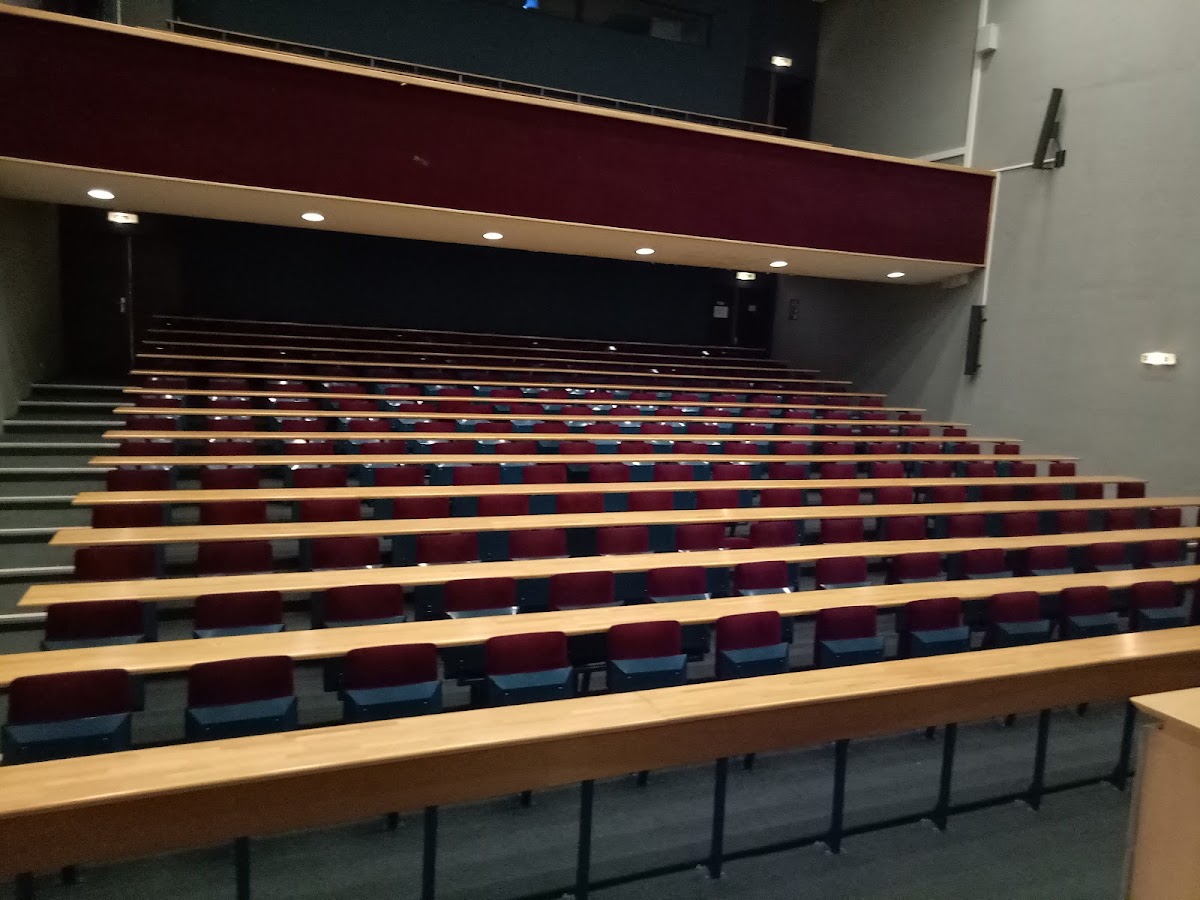 École Polytechnique photo 3