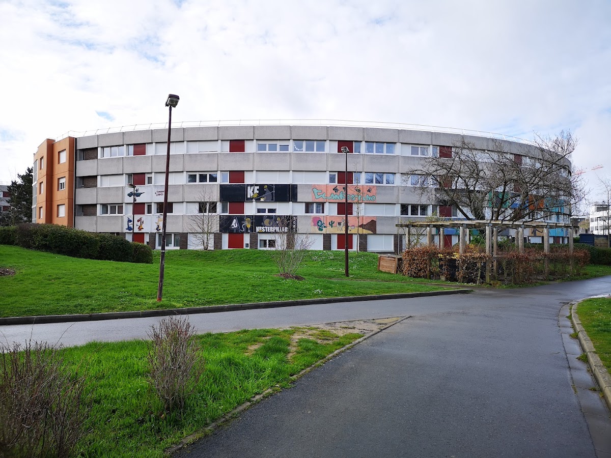 École Polytechnique photo 4