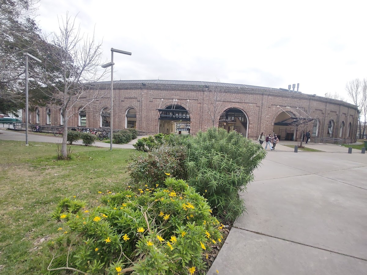 National University of General San Martín photo 7