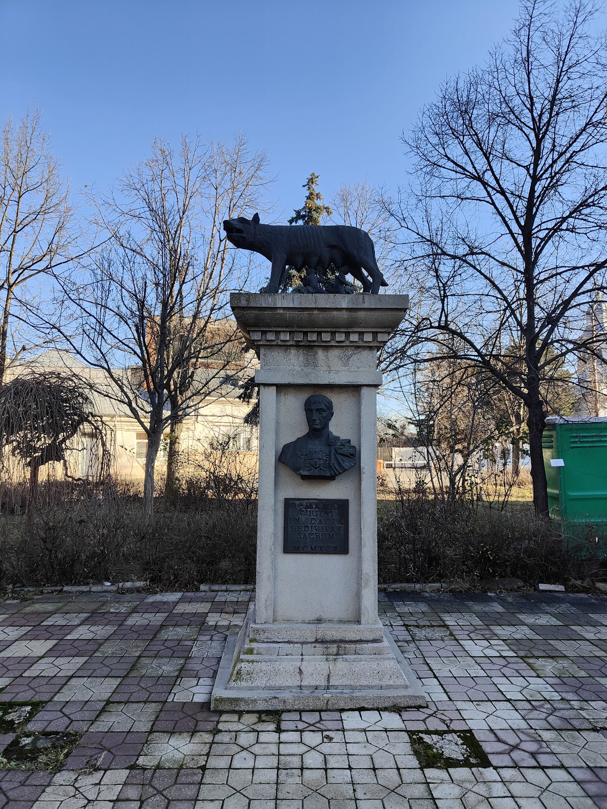 Dunărea de Jos University of Galați photo 8