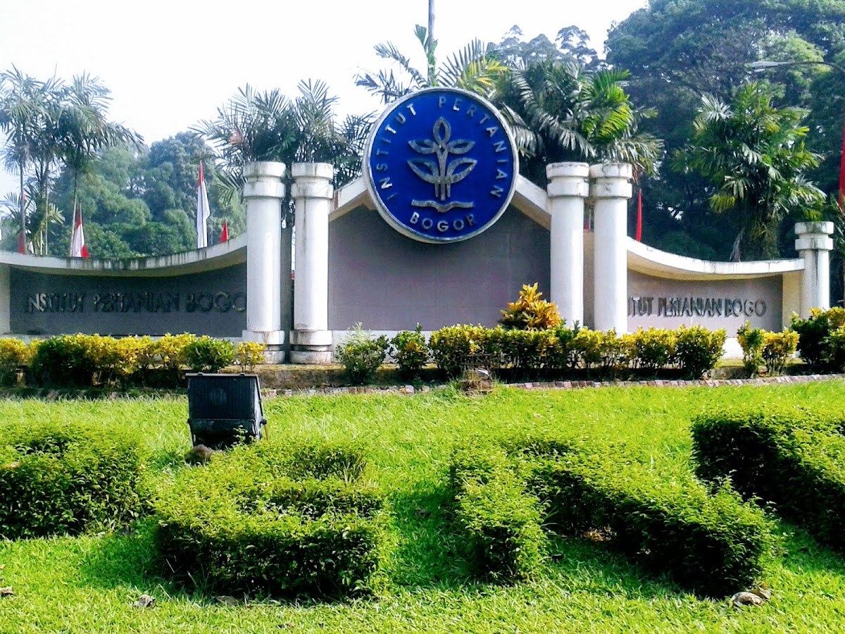 Bogor Agricultural University photo 4