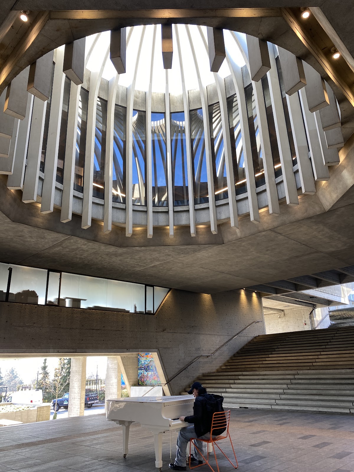 Simon Fraser University photo 9