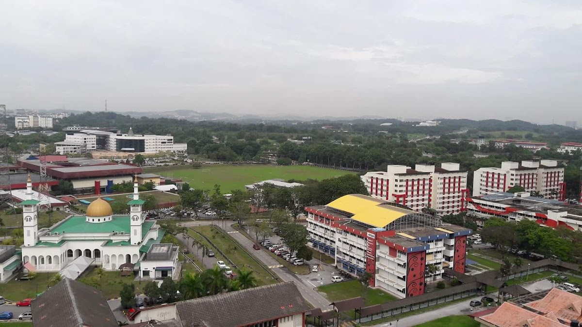 Infrastructure University Kuala Lumpur photo 2