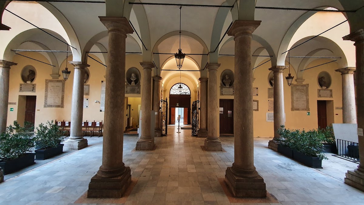 University of Modena and Reggio Emilia photo 2
