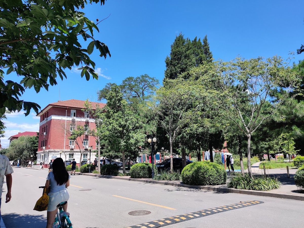 China Agricultural University photo 3