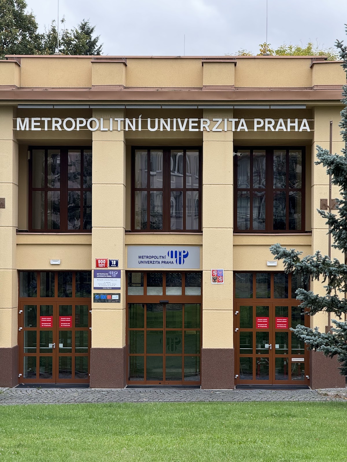 Metropolitan University Prague photo 8