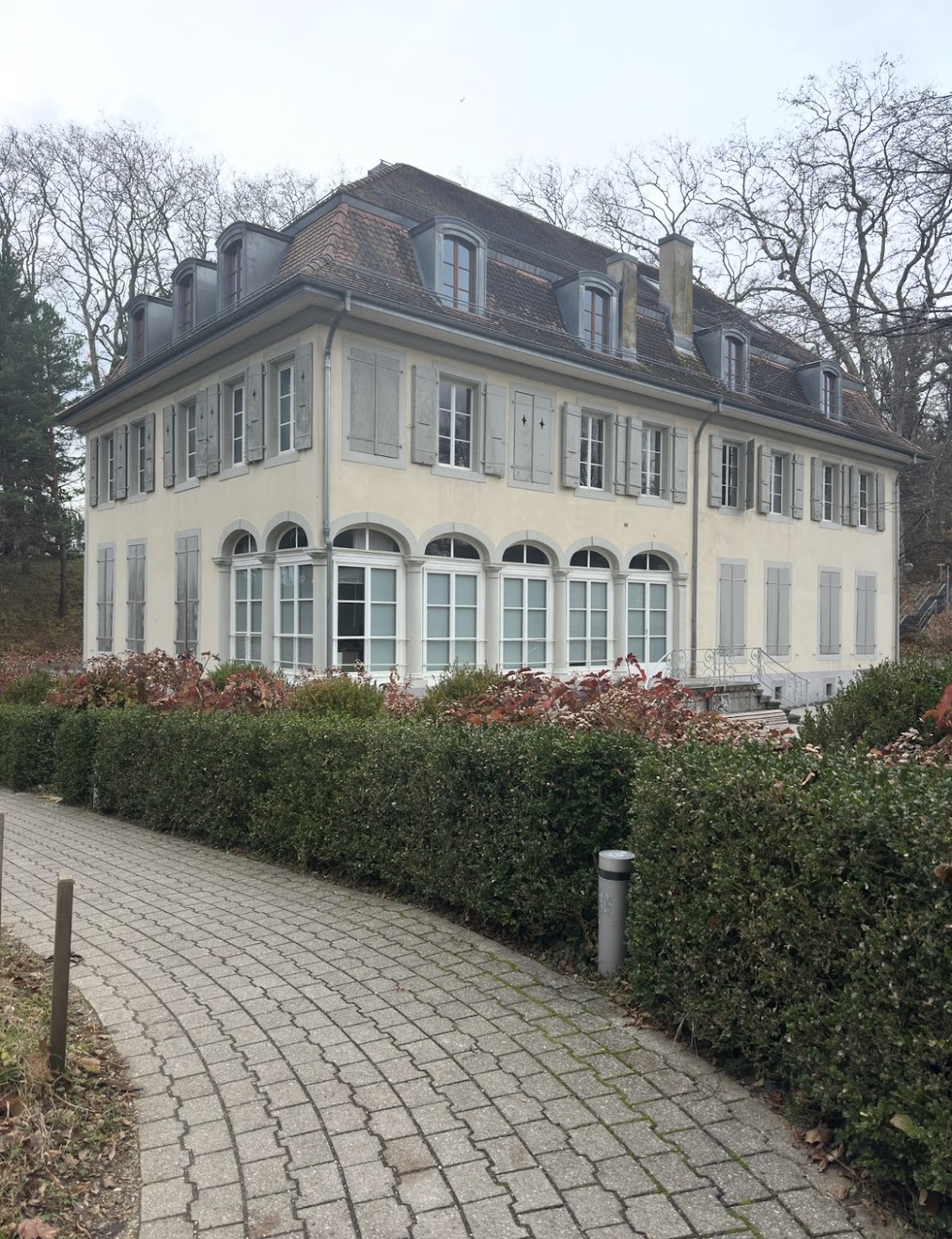 University of Lausanne photo 9