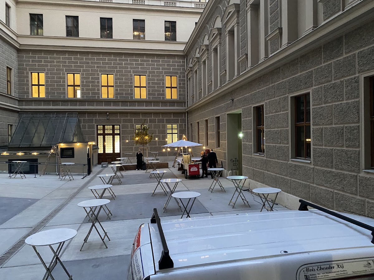 Academy of Fine Arts Vienna photo 5