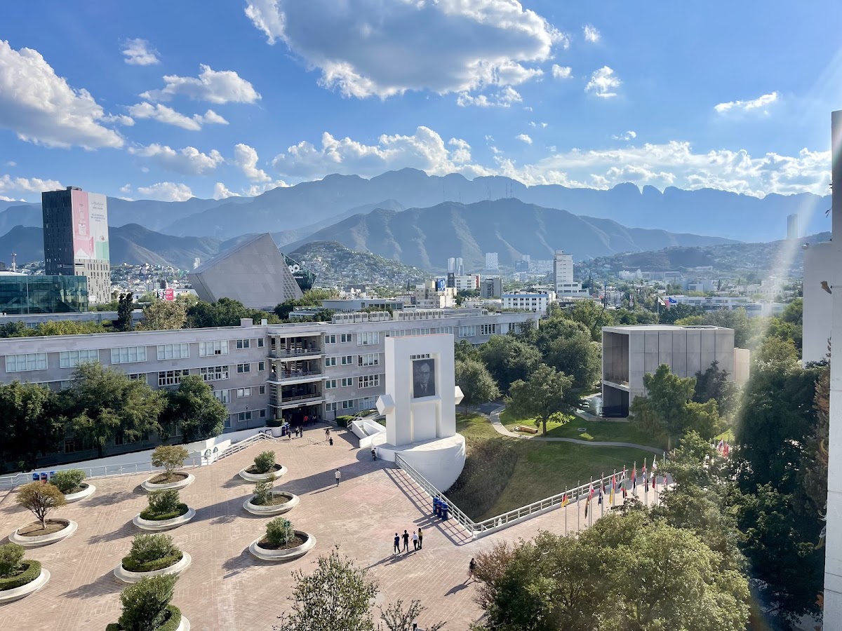 Monterrey Institute of Technology and Higher Education photo 5
