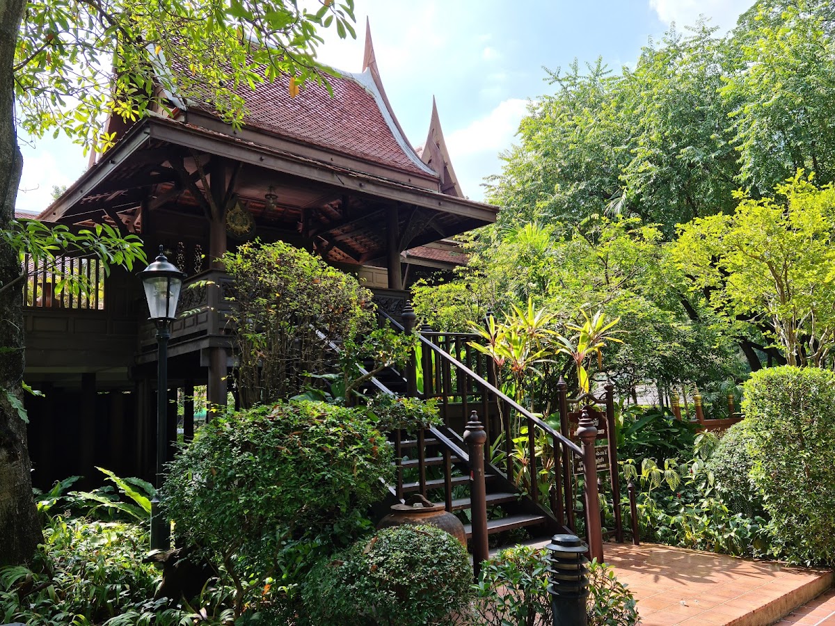 Dhurakij Pundit University photo 7