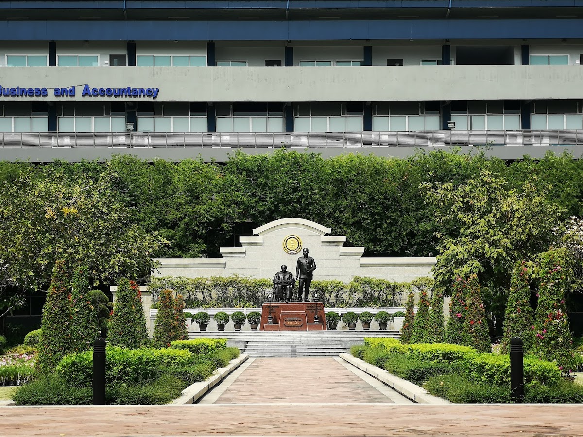 Dhurakij Pundit University photo 8