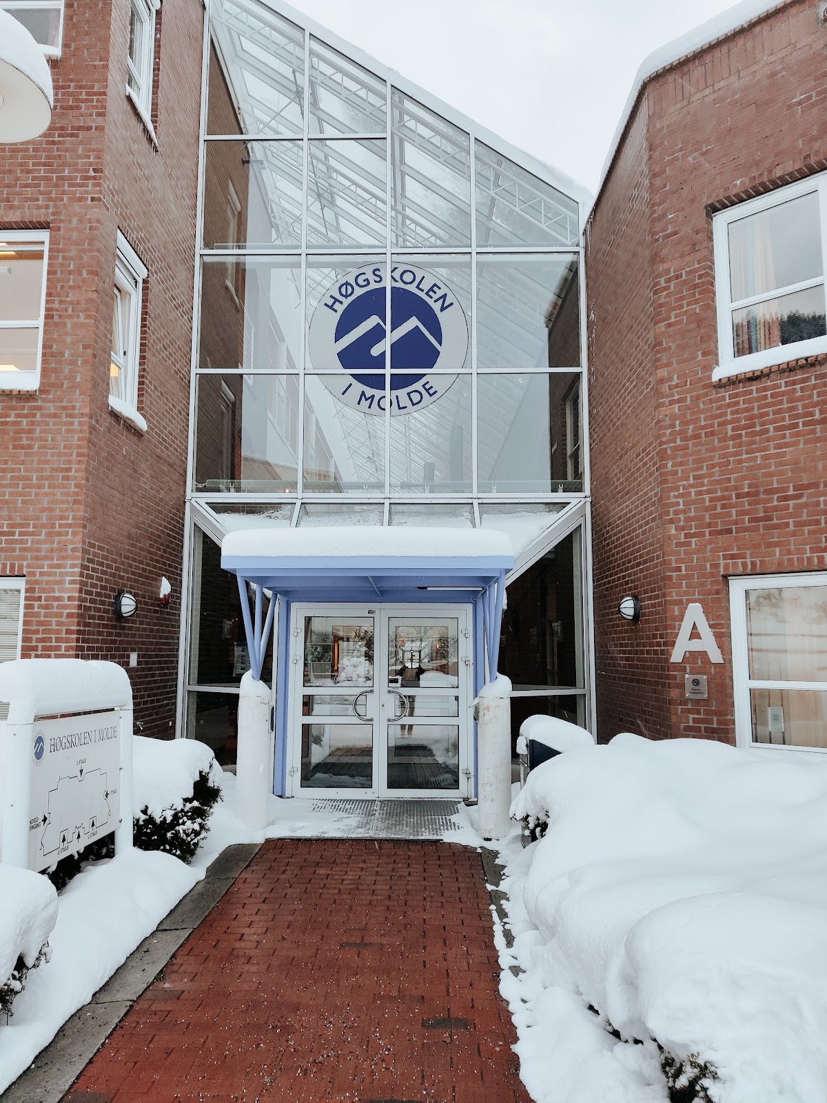 Molde University College photo 8