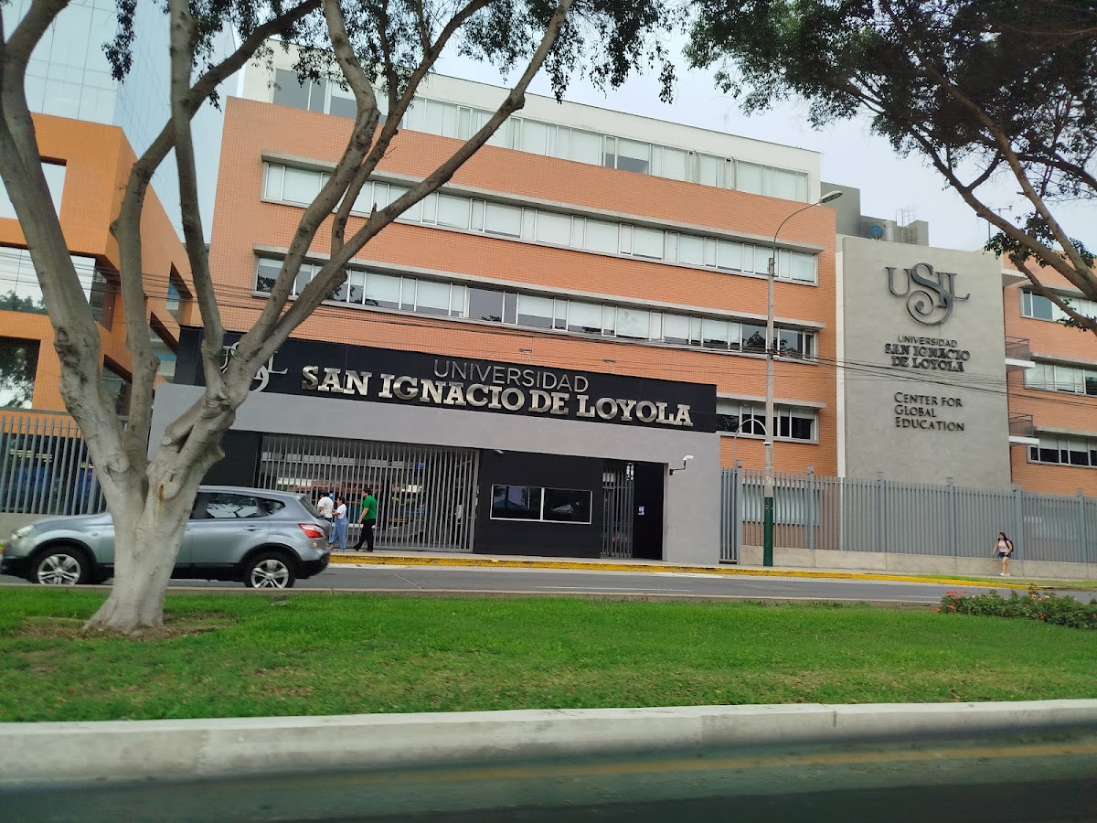 San Ignacio de Loyola University photo 4