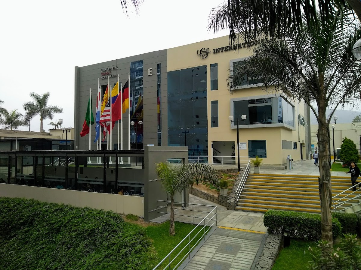 San Ignacio de Loyola University photo 6