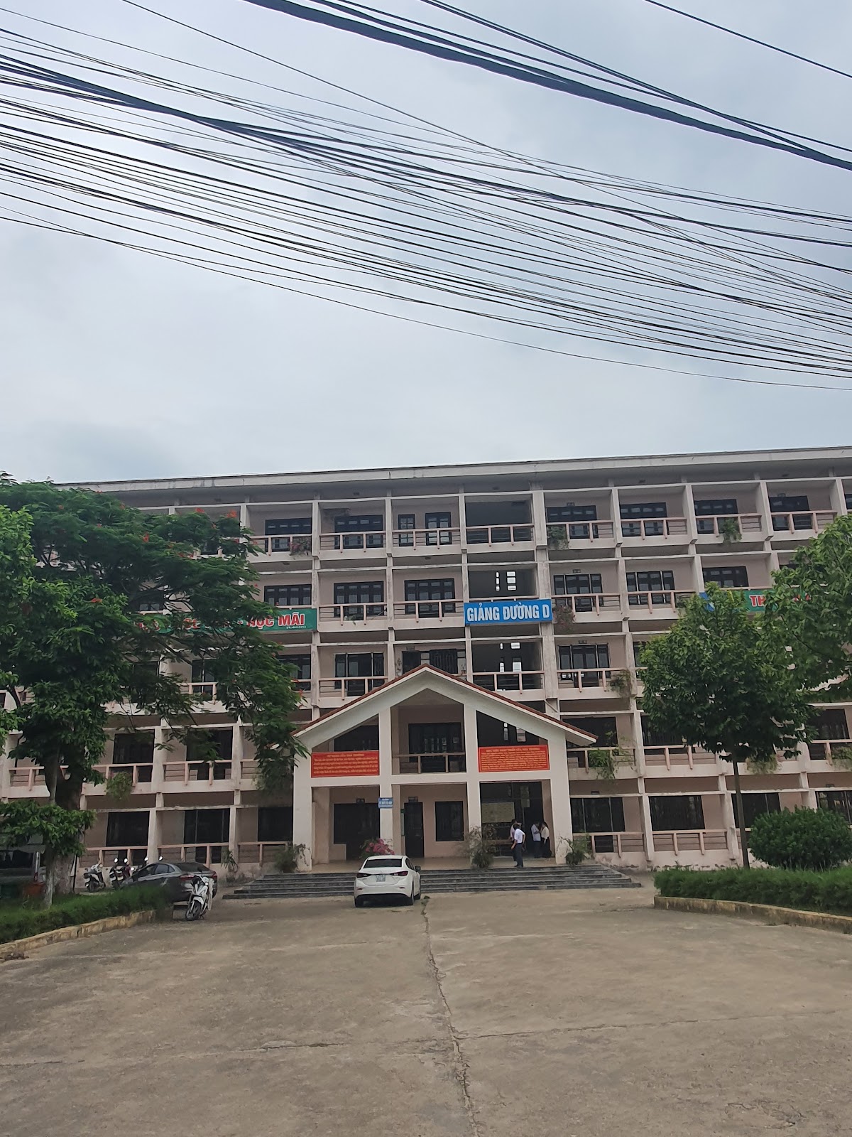 Thai Nguyen University photo 8