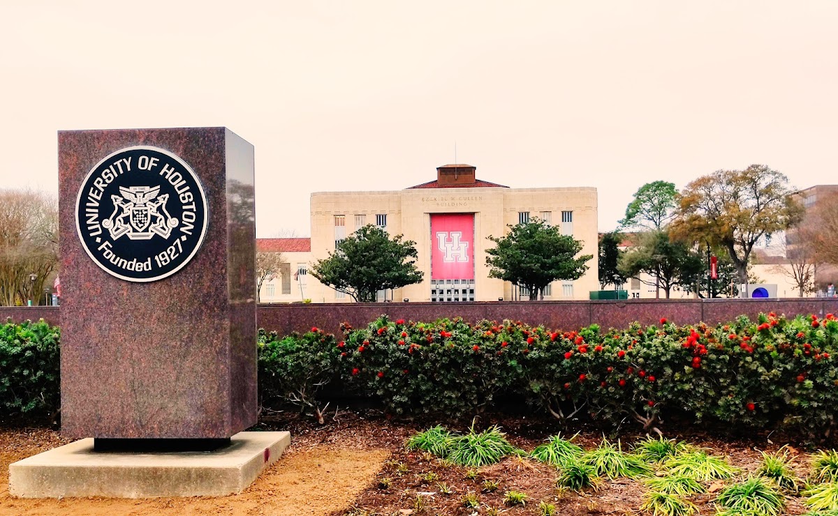 College of 2143 photo 3