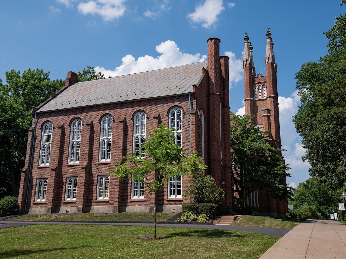 Franklin and Marshall College photo 7