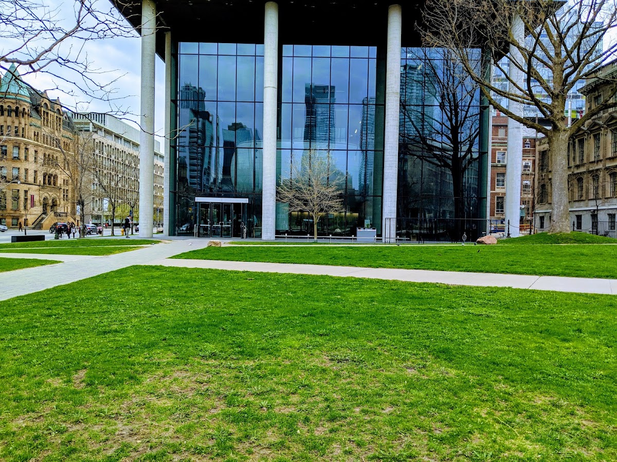University of Toronto Faculty of Pharmacy photo 2