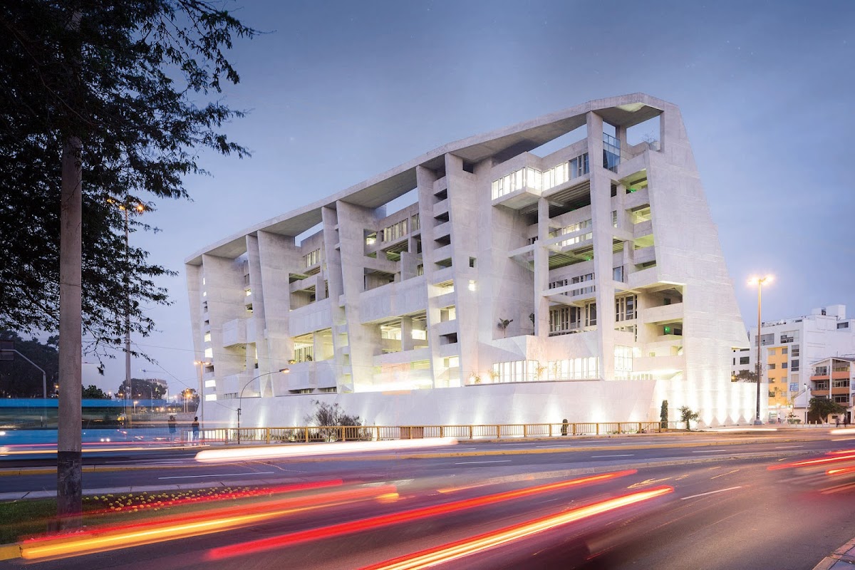 University of Engineering and Technology (UTEC) photo 1