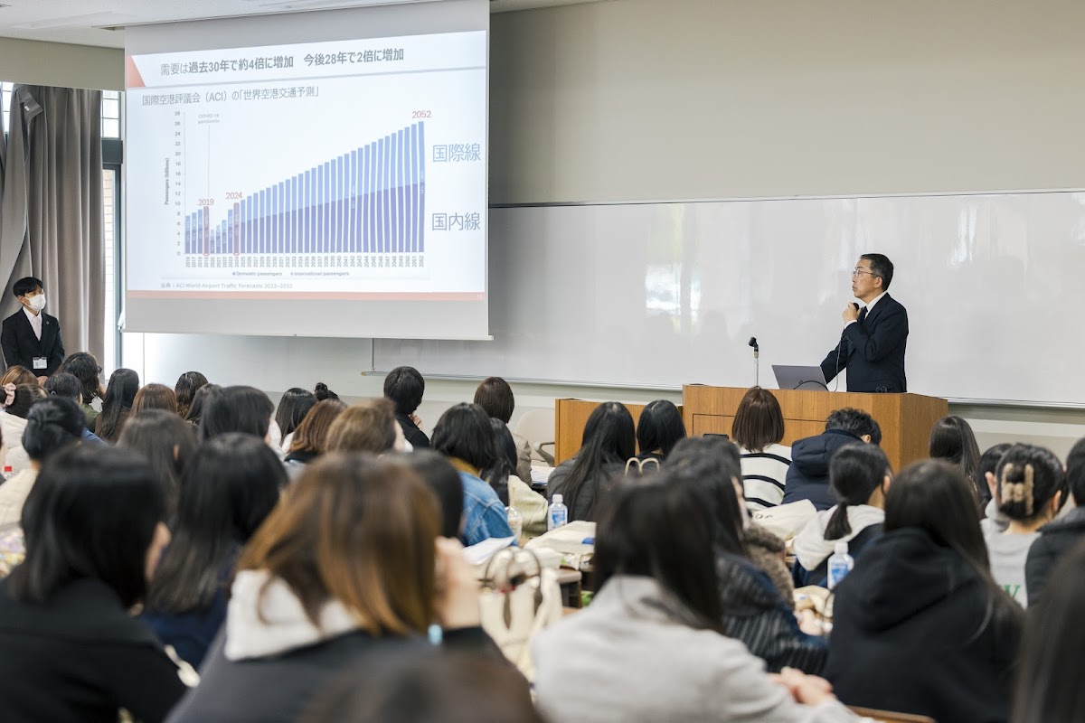 Kansai Gaidai University photo 5