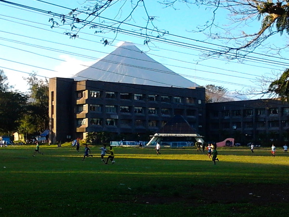 Bicol University photo 3