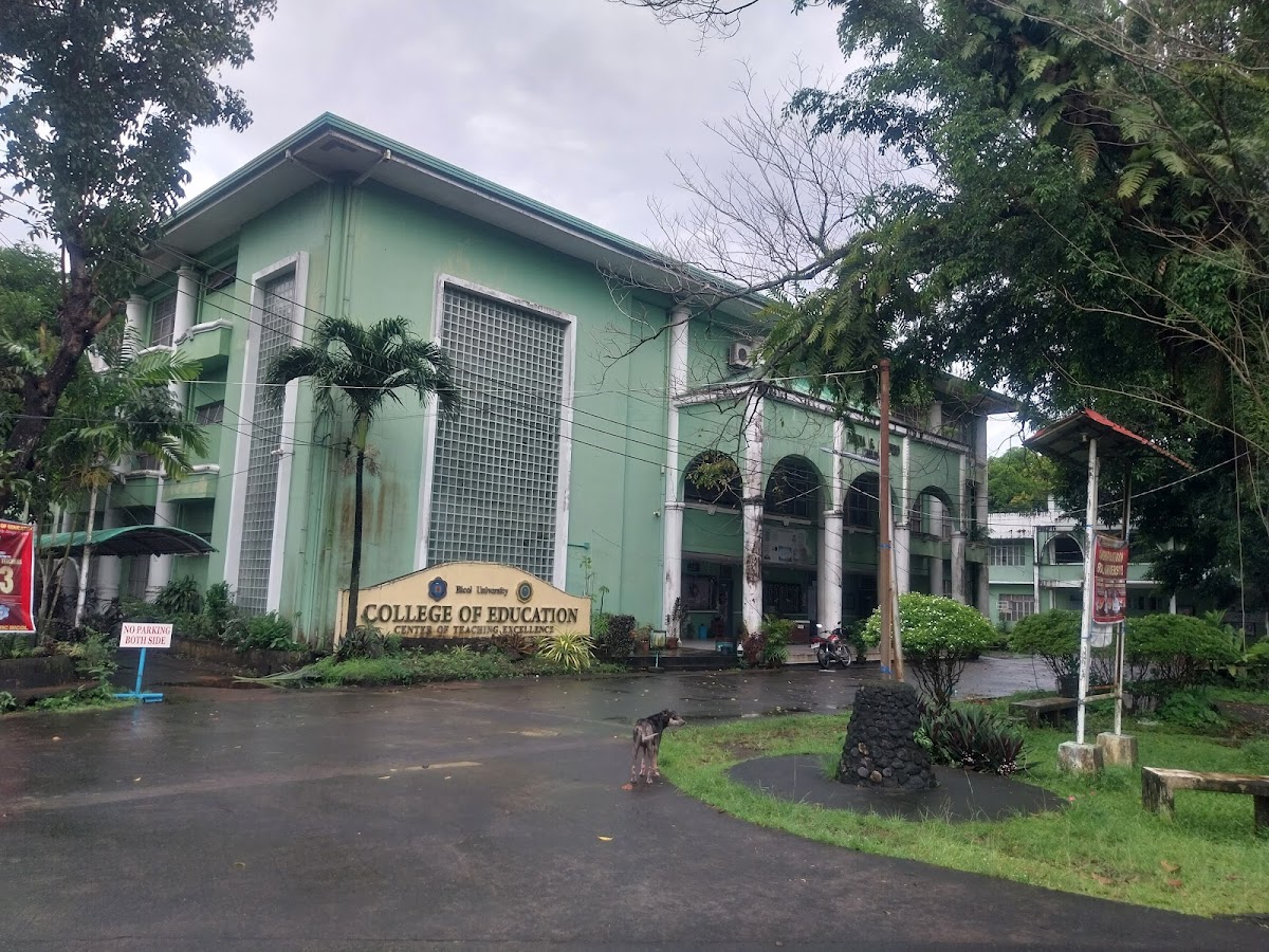 Bicol University photo 6