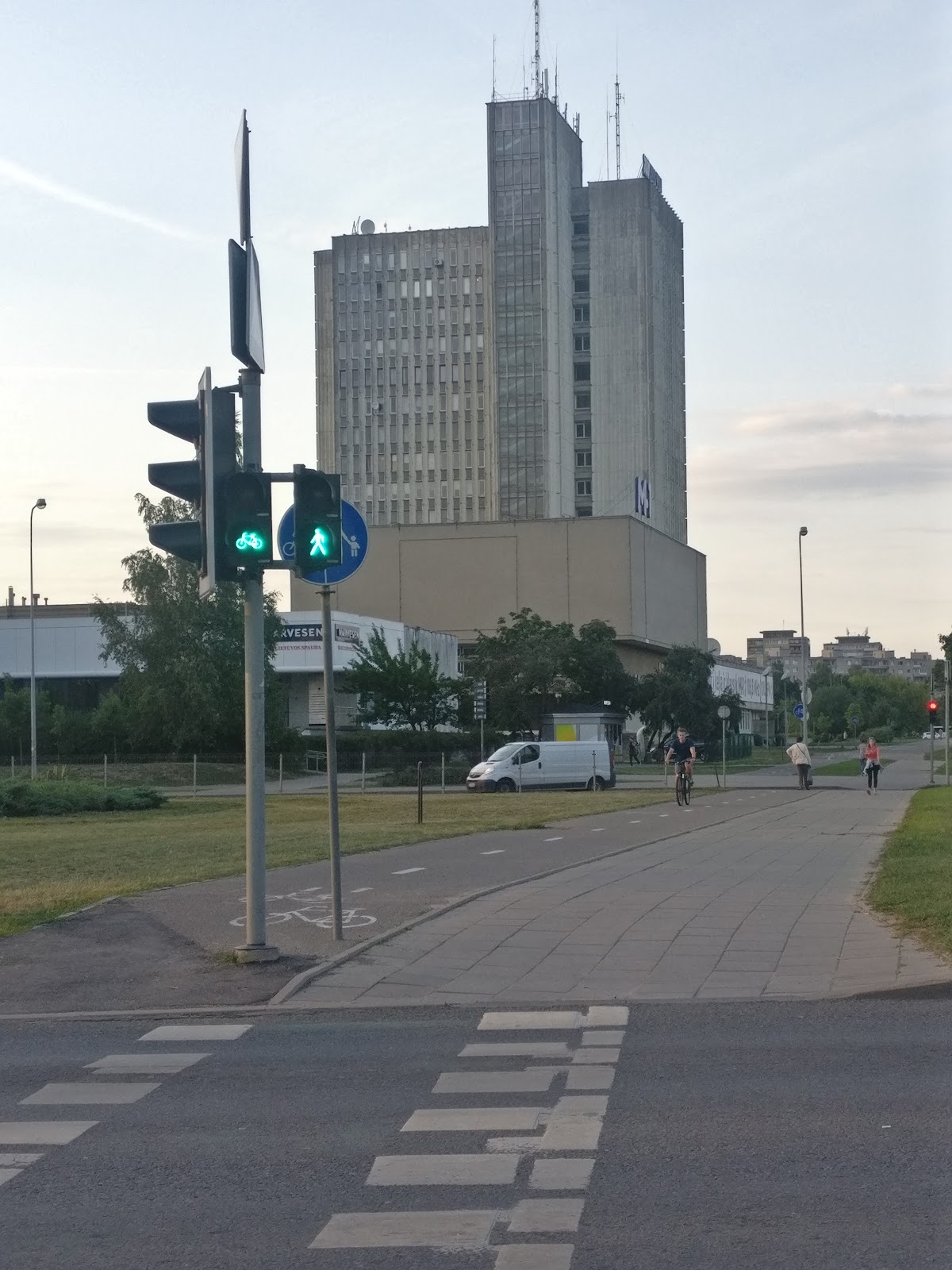 International School of Law and Business photo 6