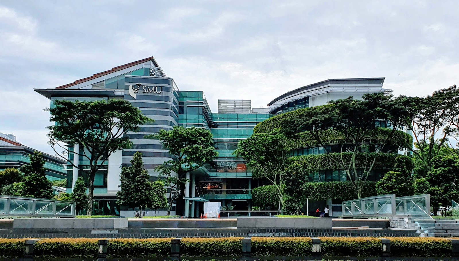 Singapore Management University (SMU)
