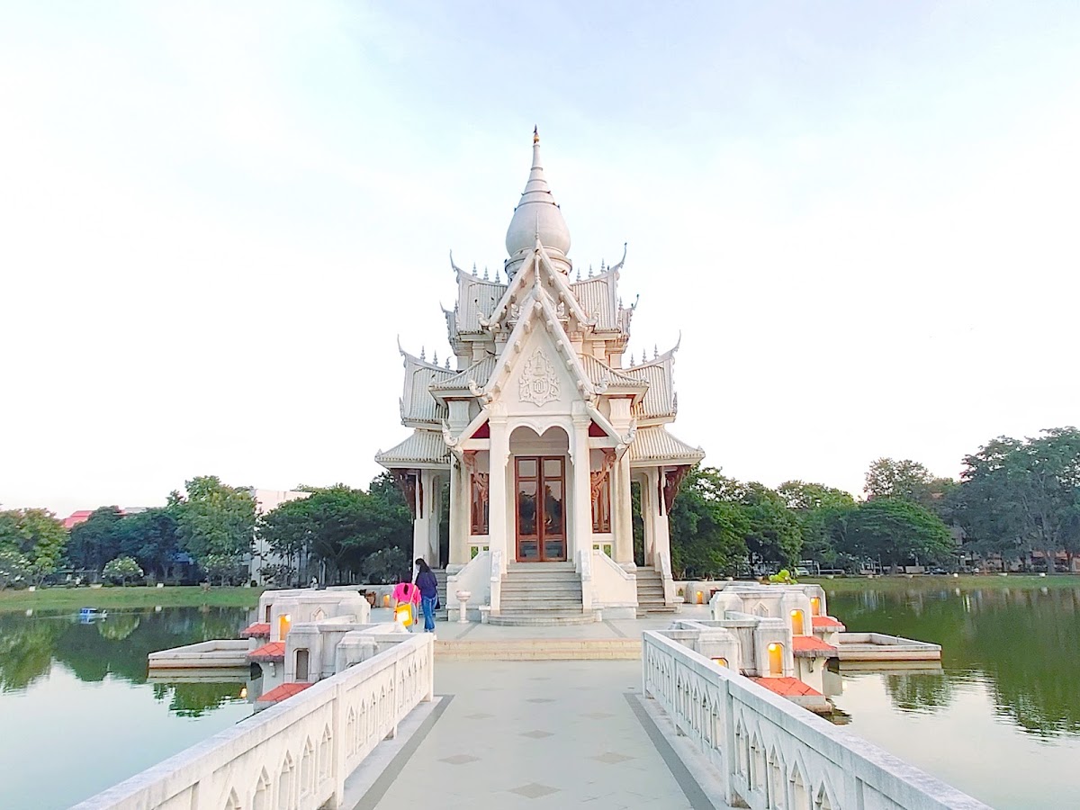 Naresuan University photo 4