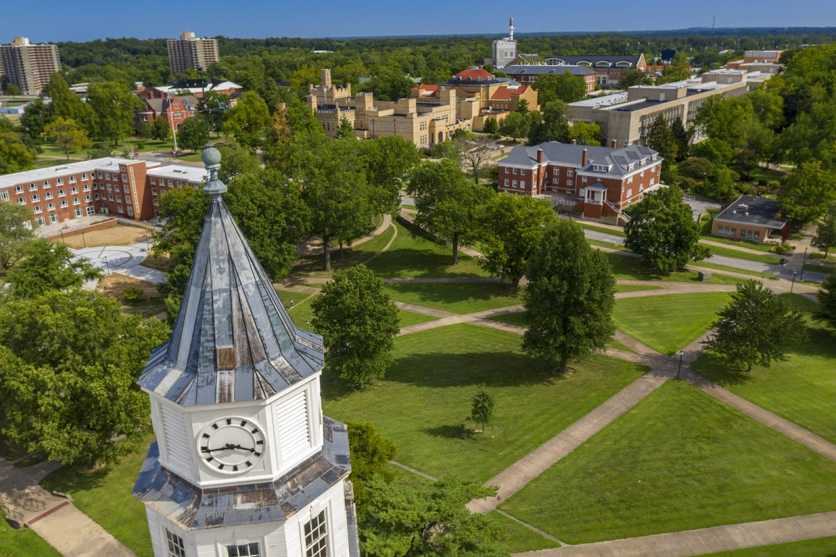 Southern Illinois University Carbondale photo 5