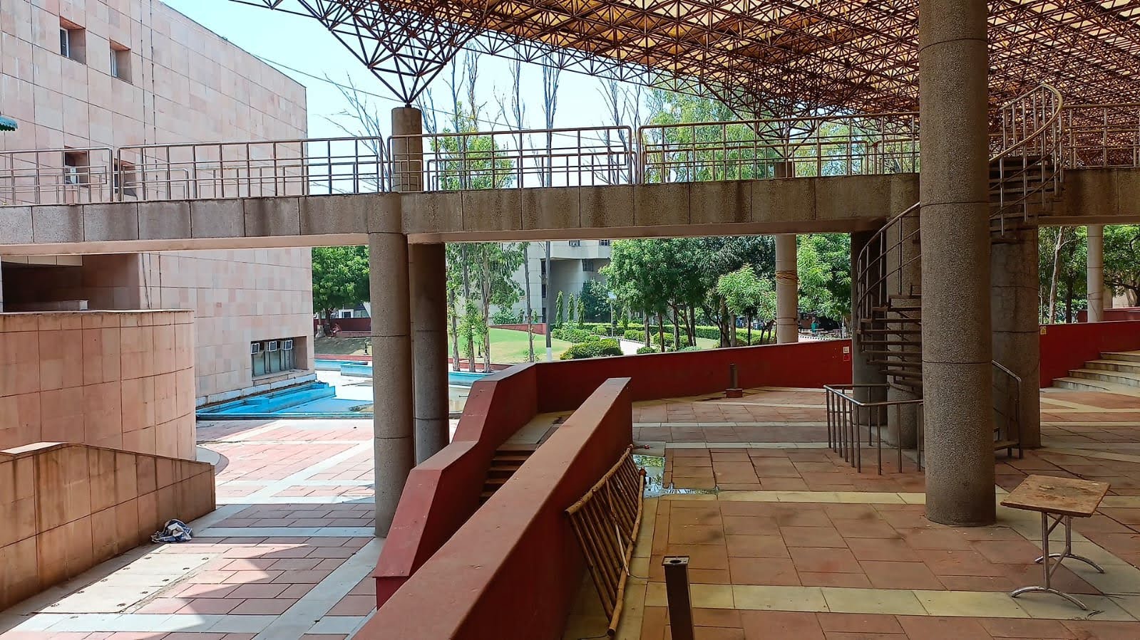 Delhi Technological University