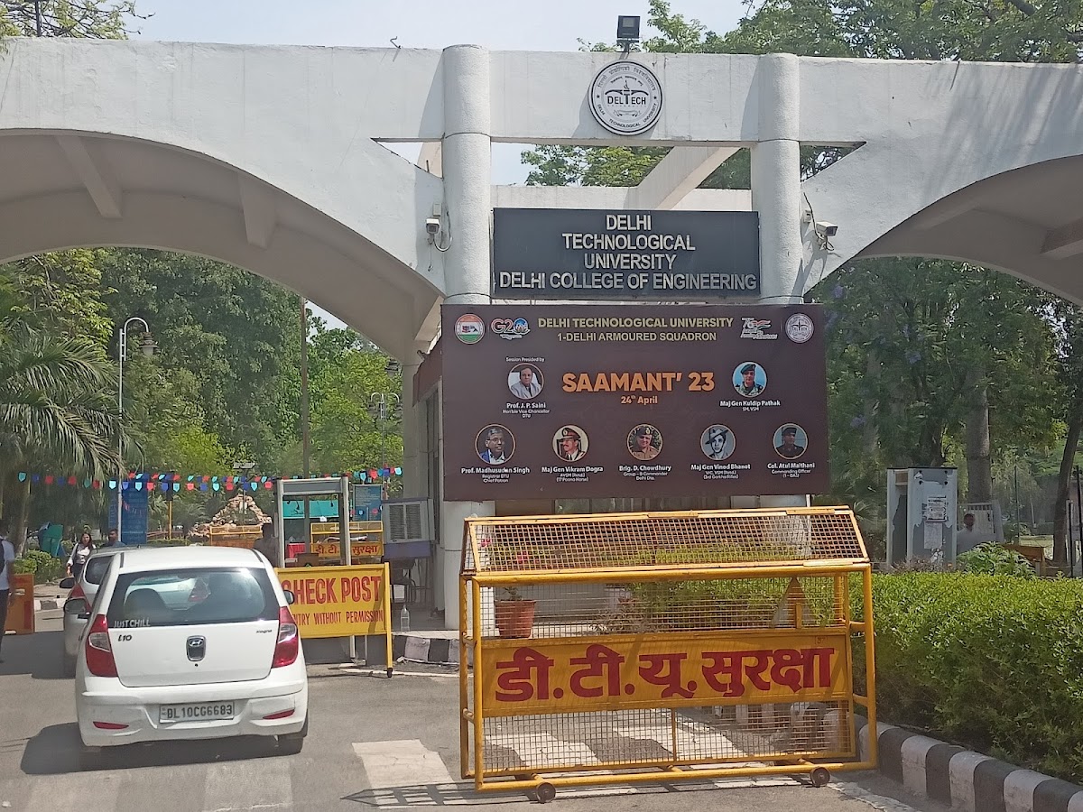 Delhi Technological University photo 3