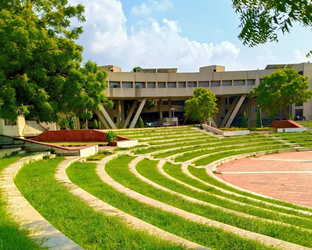 Delhi Technological University photo 8