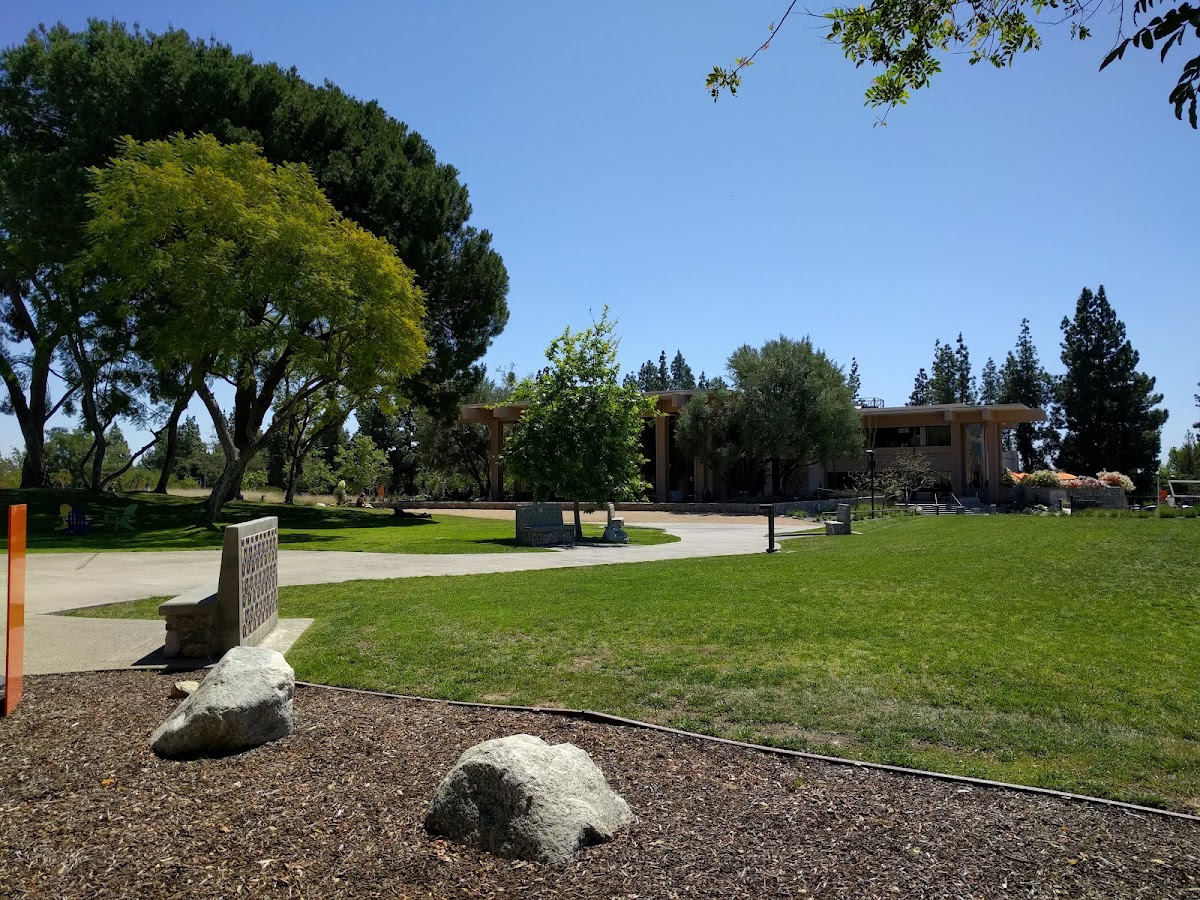 Pitzer College photo 3