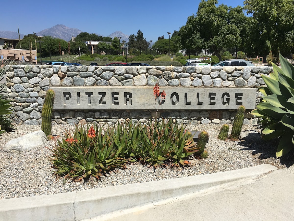 Pitzer College photo 4