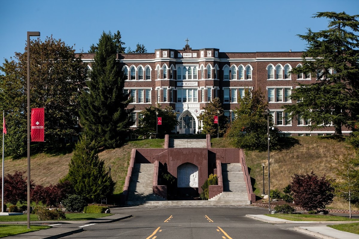 Saint Martins University photo 2