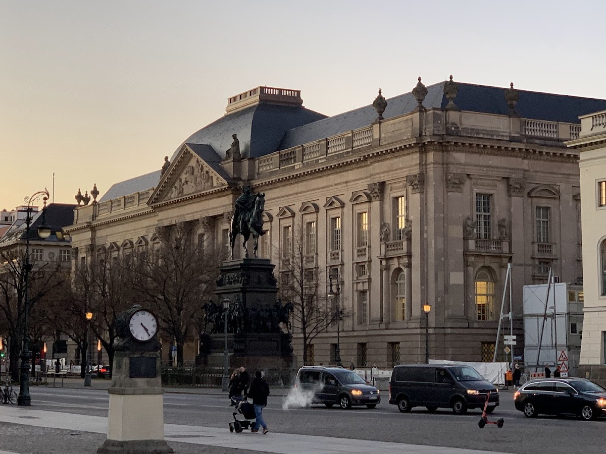 Humboldt-Universität zu Berlin photo 2