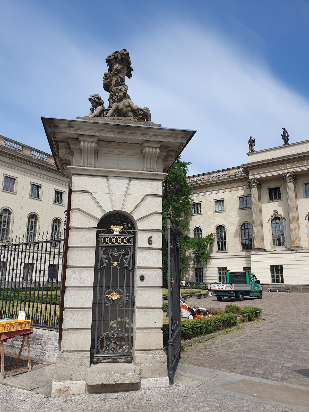 Humboldt-Universität zu Berlin photo 8