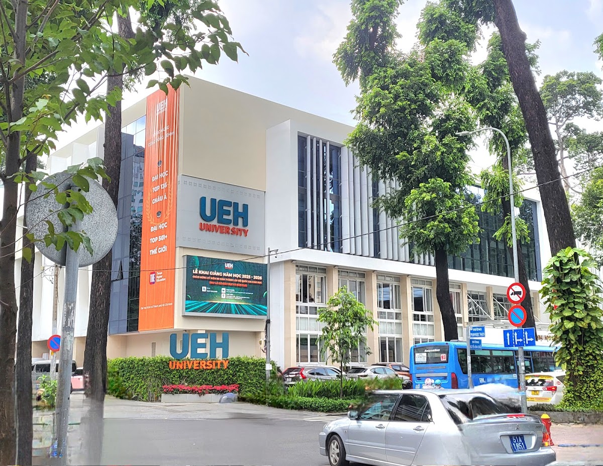 University of Economics Ho Chi Minh City photo 7