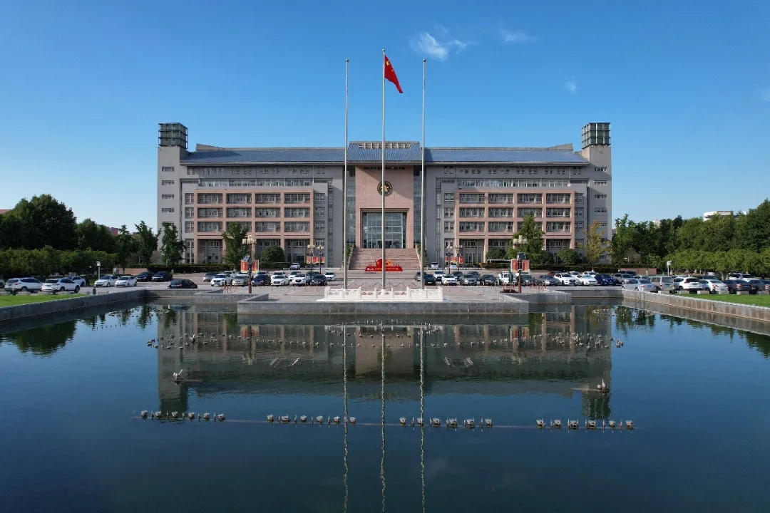 Zhengzhou University photo 6
