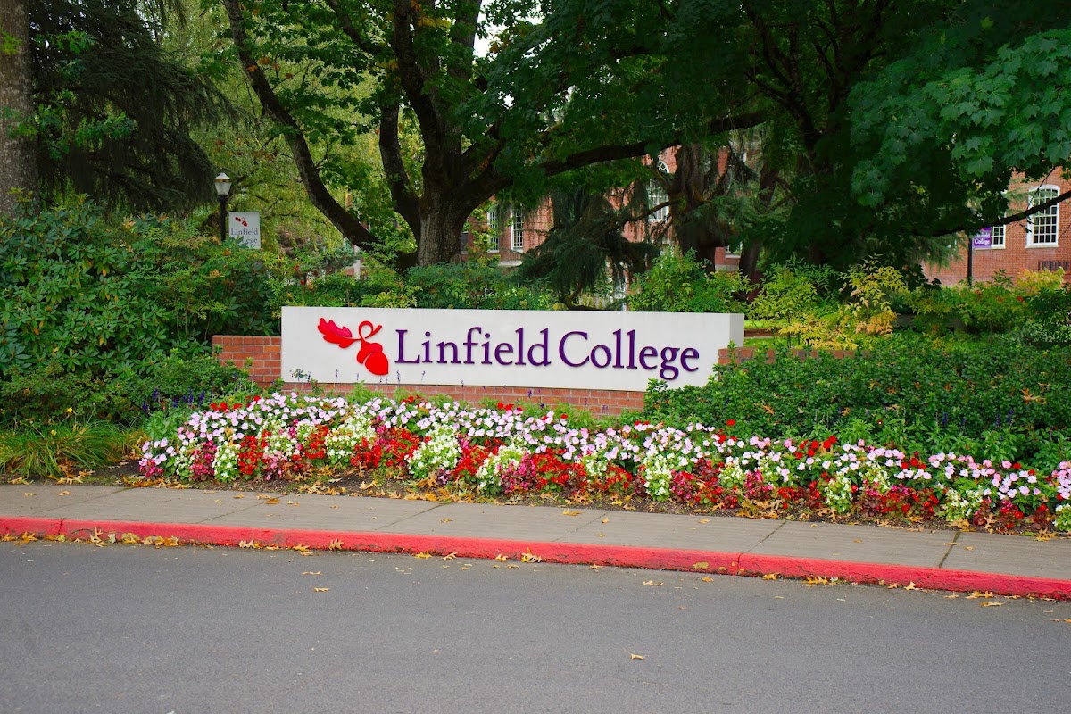Linfield University photo 3