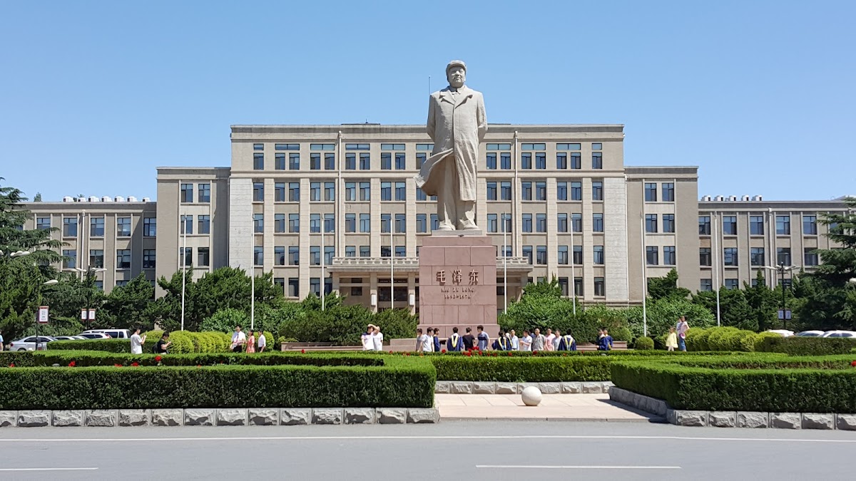 Dalian University of Technology photo 2