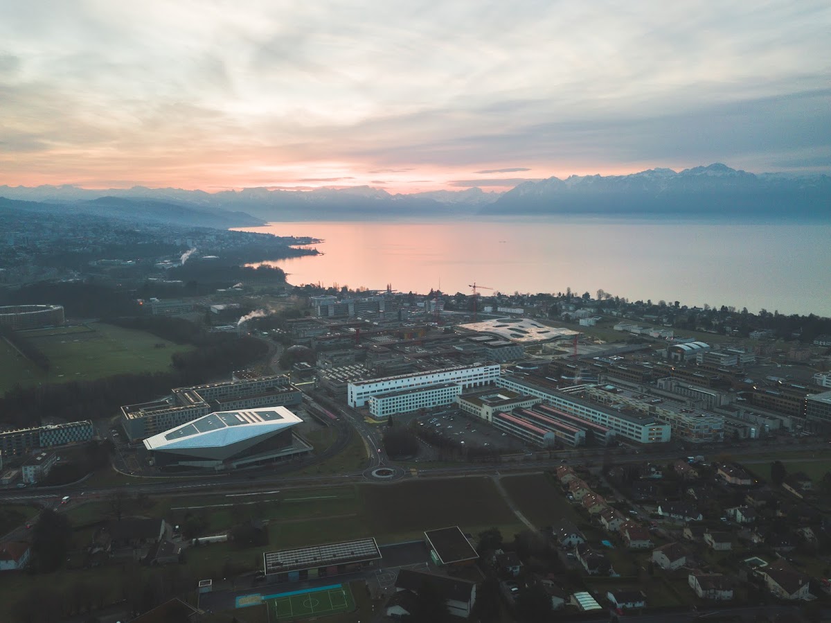 École Polytechnique Fédérale de Lausanne (EPFL) photo 3