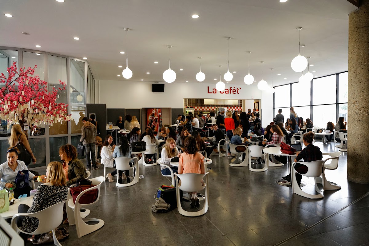 University of Cergy-Pontoise photo 3