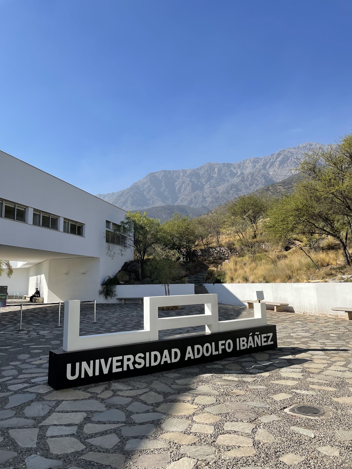 Adolfo Ibáñez University photo 8
