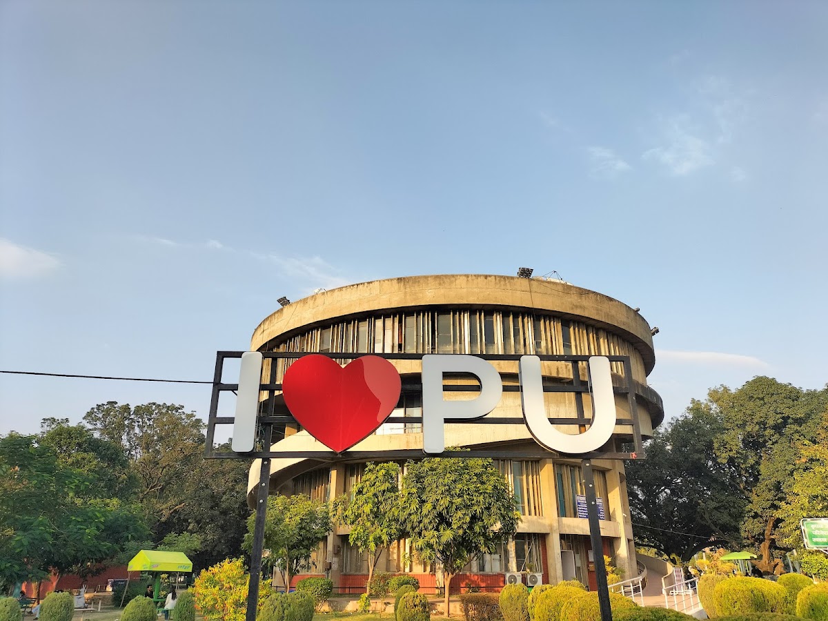 Panjab University photo 4