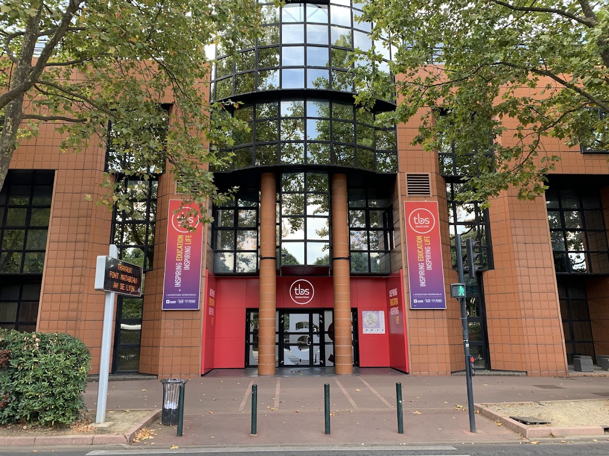 Toulouse Business School photo 5