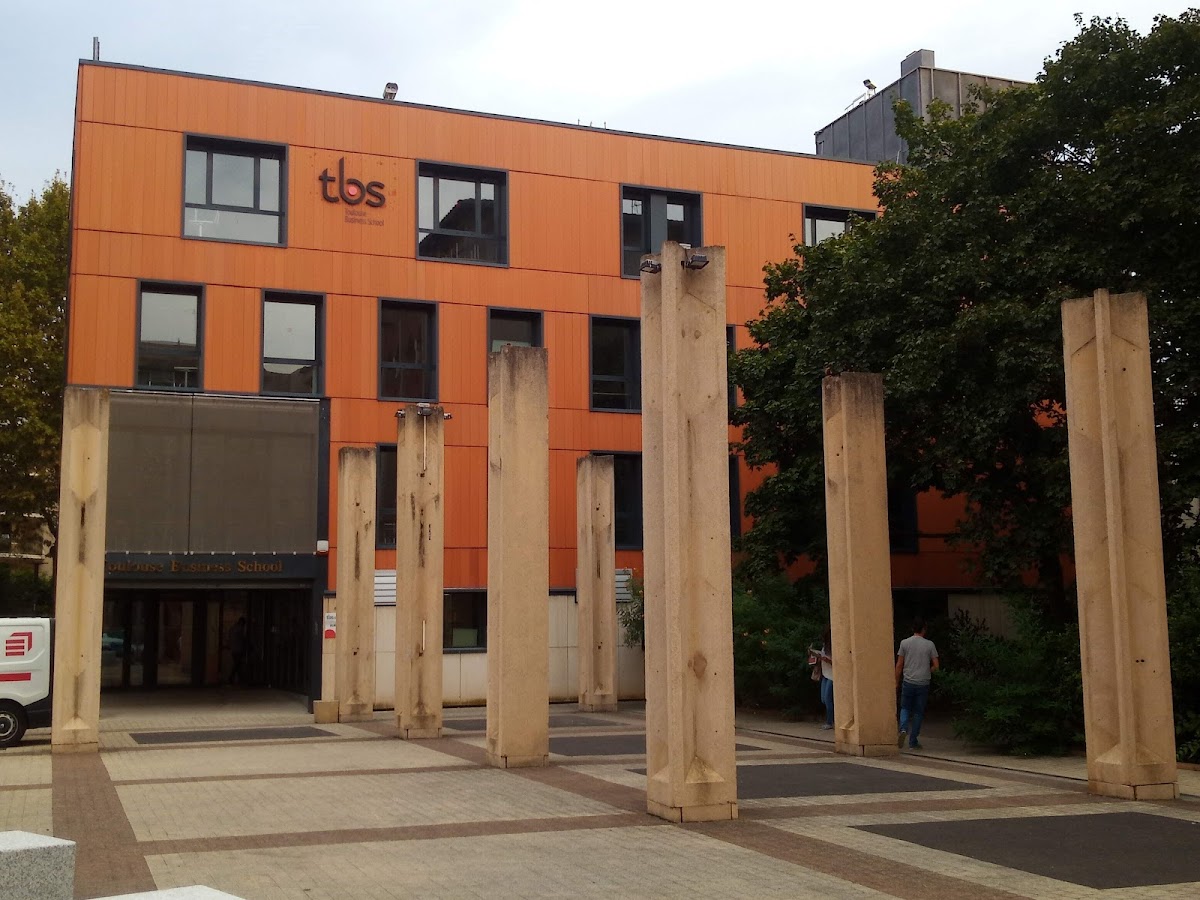 Toulouse Business School photo 7